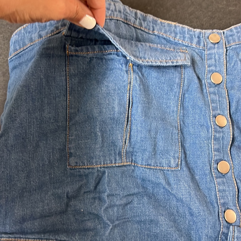 We The Free People Women’s NWT Size Large Palm Desert Denim Top size XL - Picture 10 of 16